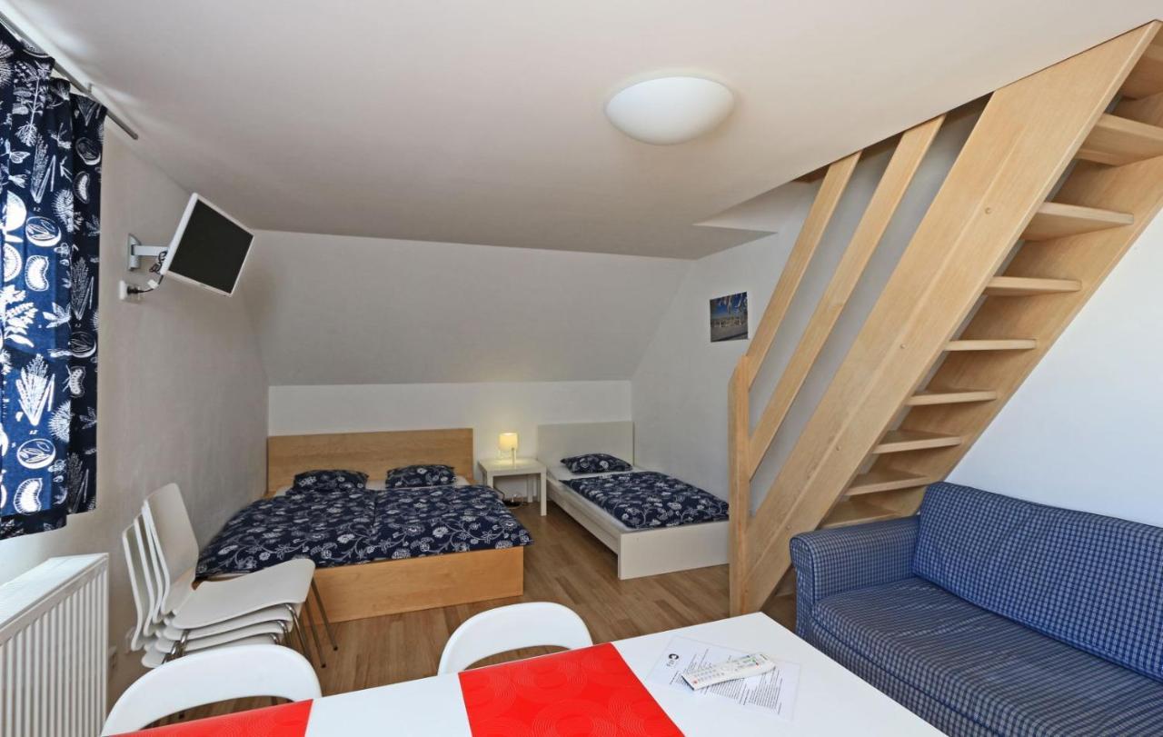 Apartmany Fox Bozi Dar Luaran gambar